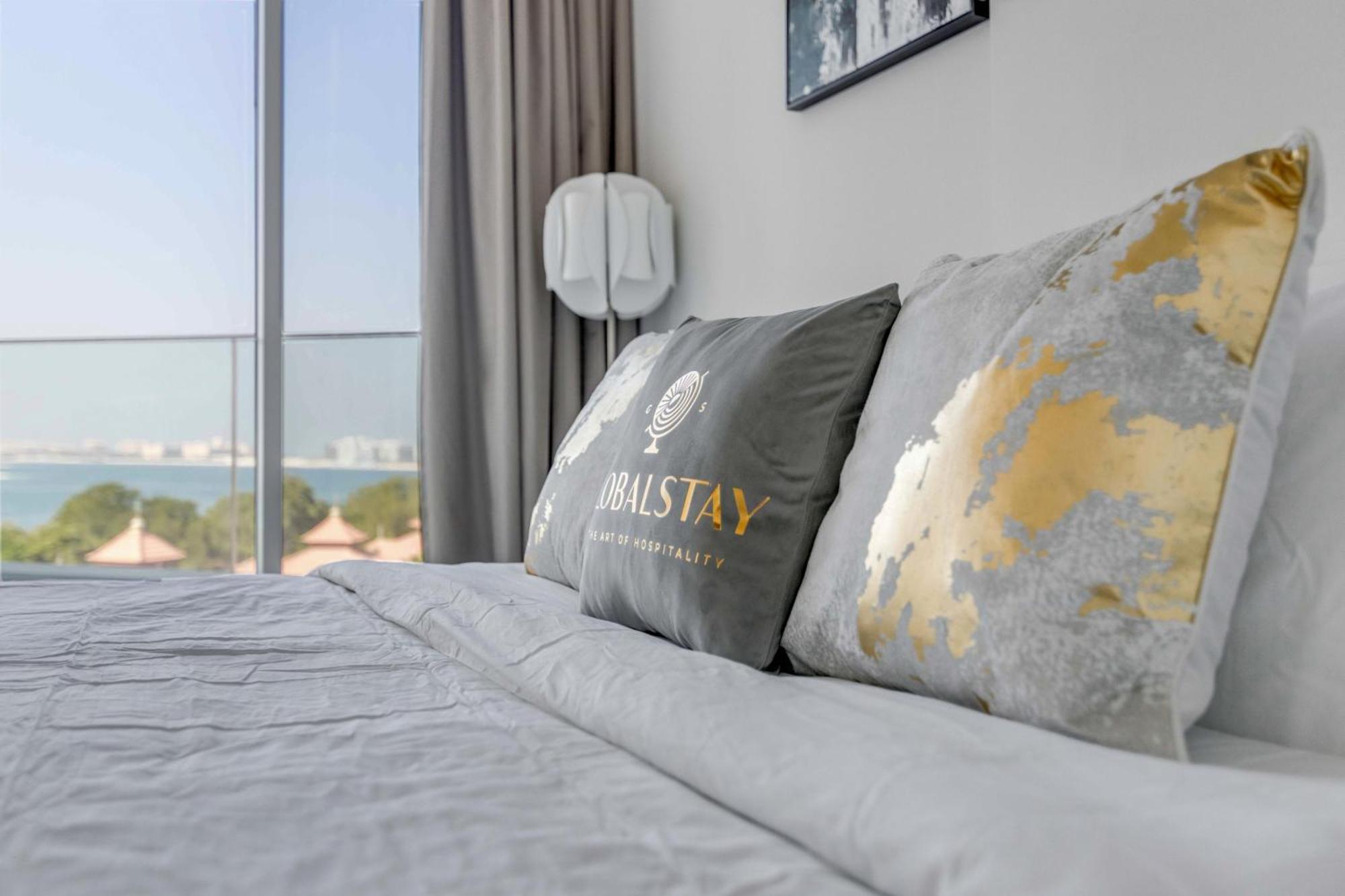 Luxury Azizi Mina Beachfront Apartments Dubai Ngoại thất bức ảnh