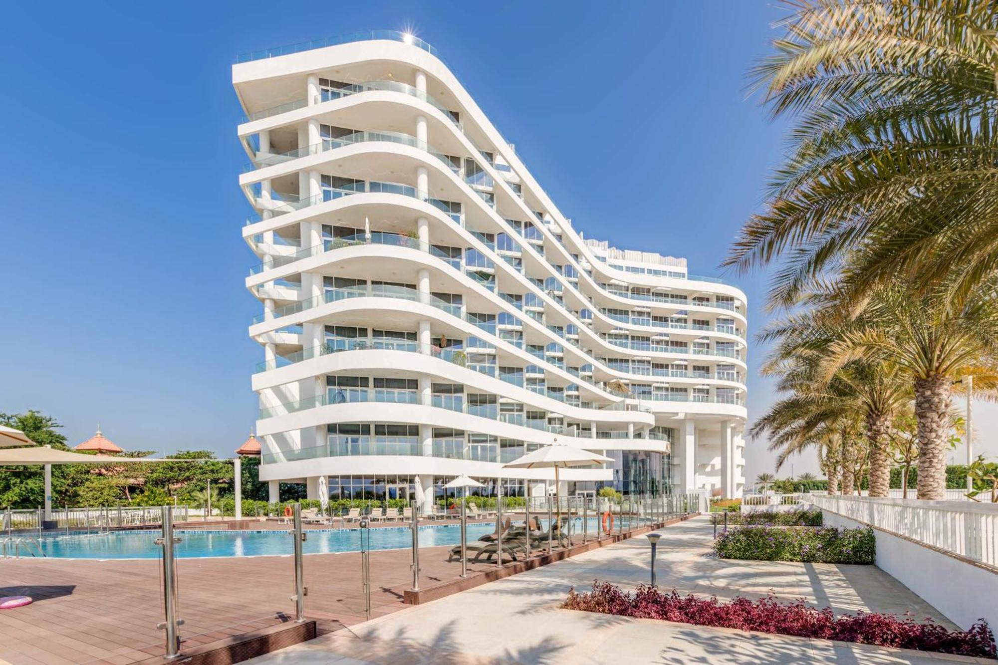 Luxury Azizi Mina Beachfront Apartments Dubai Ngoại thất bức ảnh