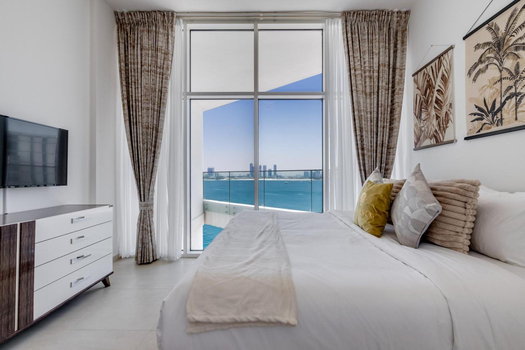Luxury Azizi Mina Beachfront Apartments Dubai Ngoại thất bức ảnh